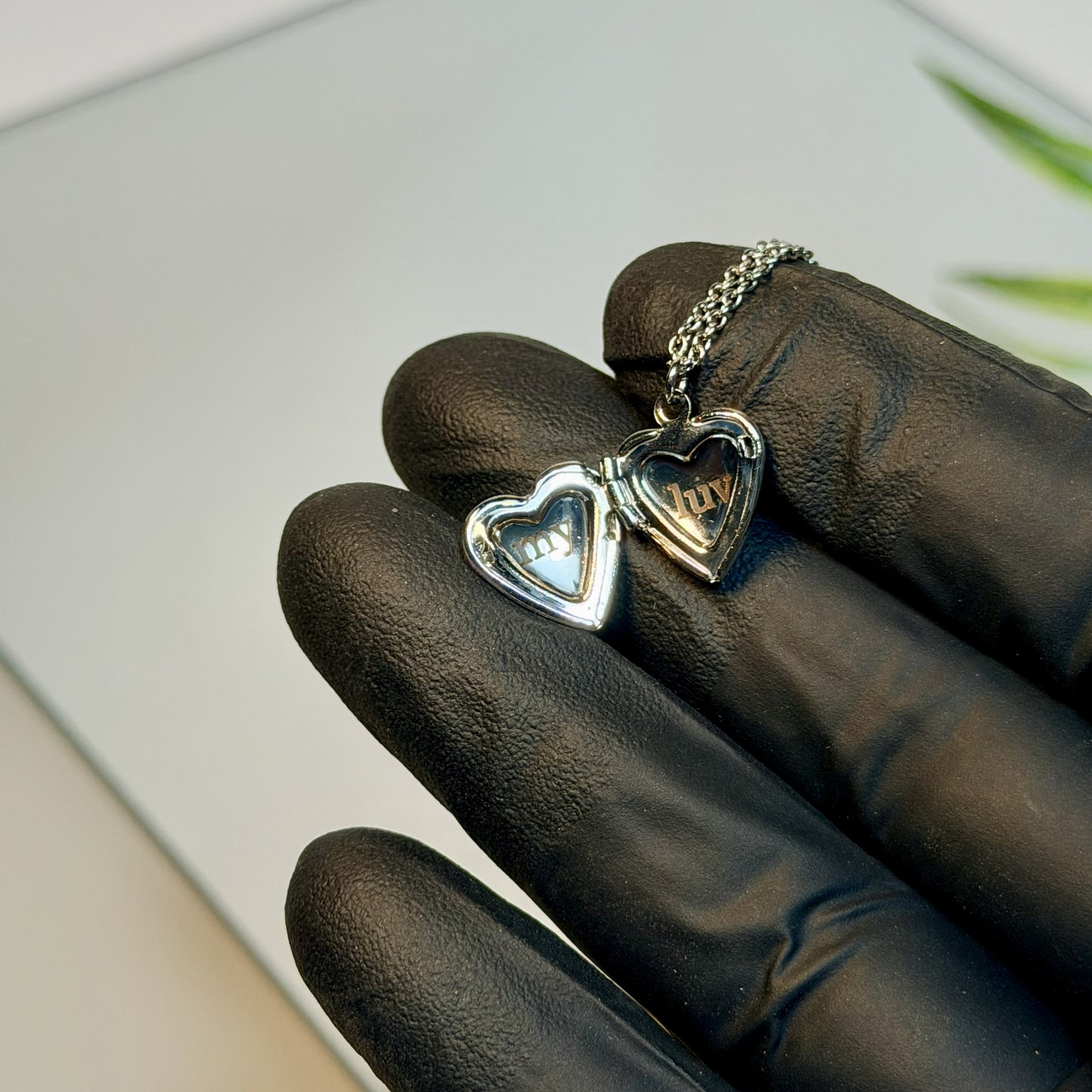 Personalized Heart Locket Necklace | Custom Initial Engraved Pendant | Oruz Gifts – personalized with name or initials. Perfect for birthday & anniversary gifts.