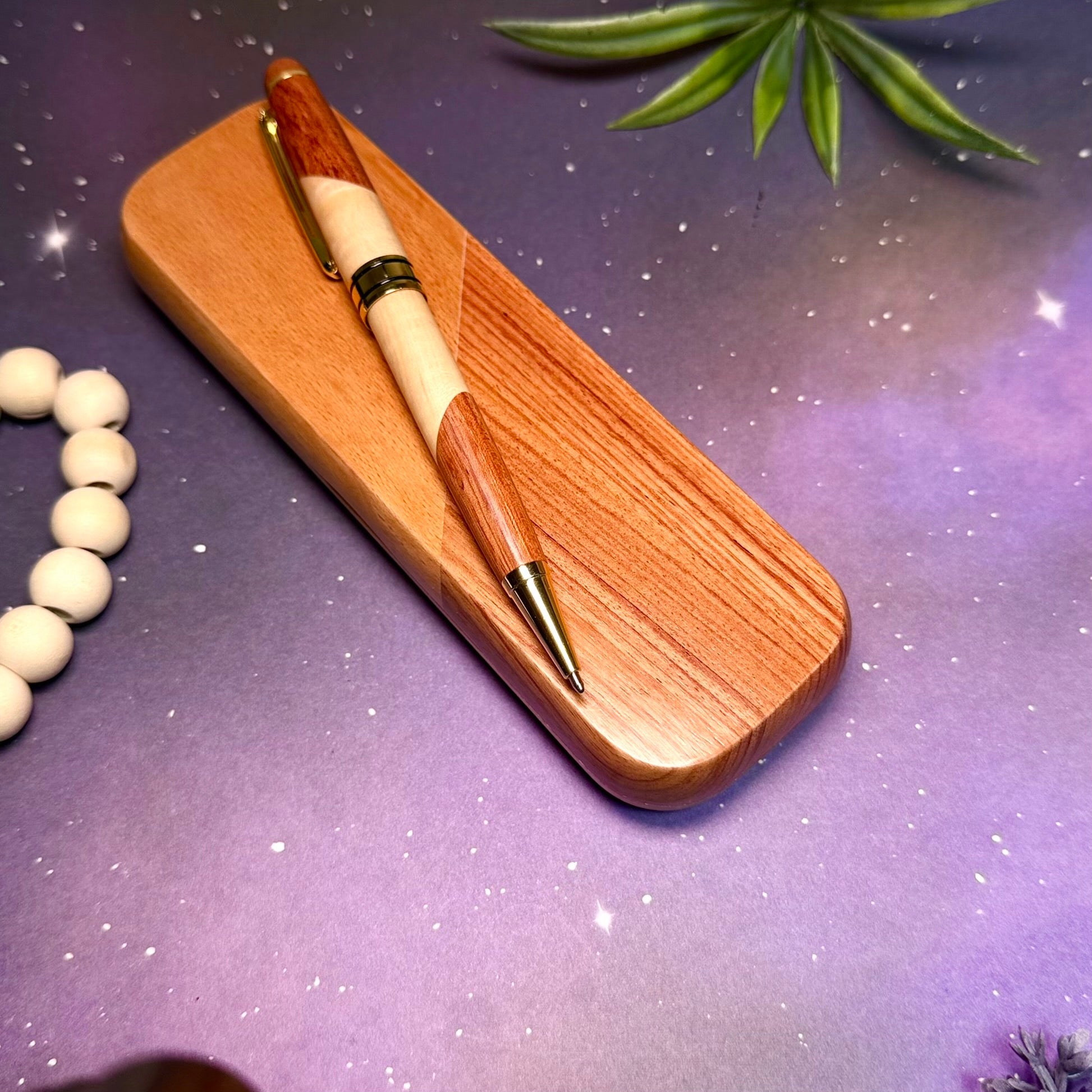 Premium Custom Engraved Wooden Pen & Gift Box Set – gift packaging and presentation. Oruz Gifts Canada.