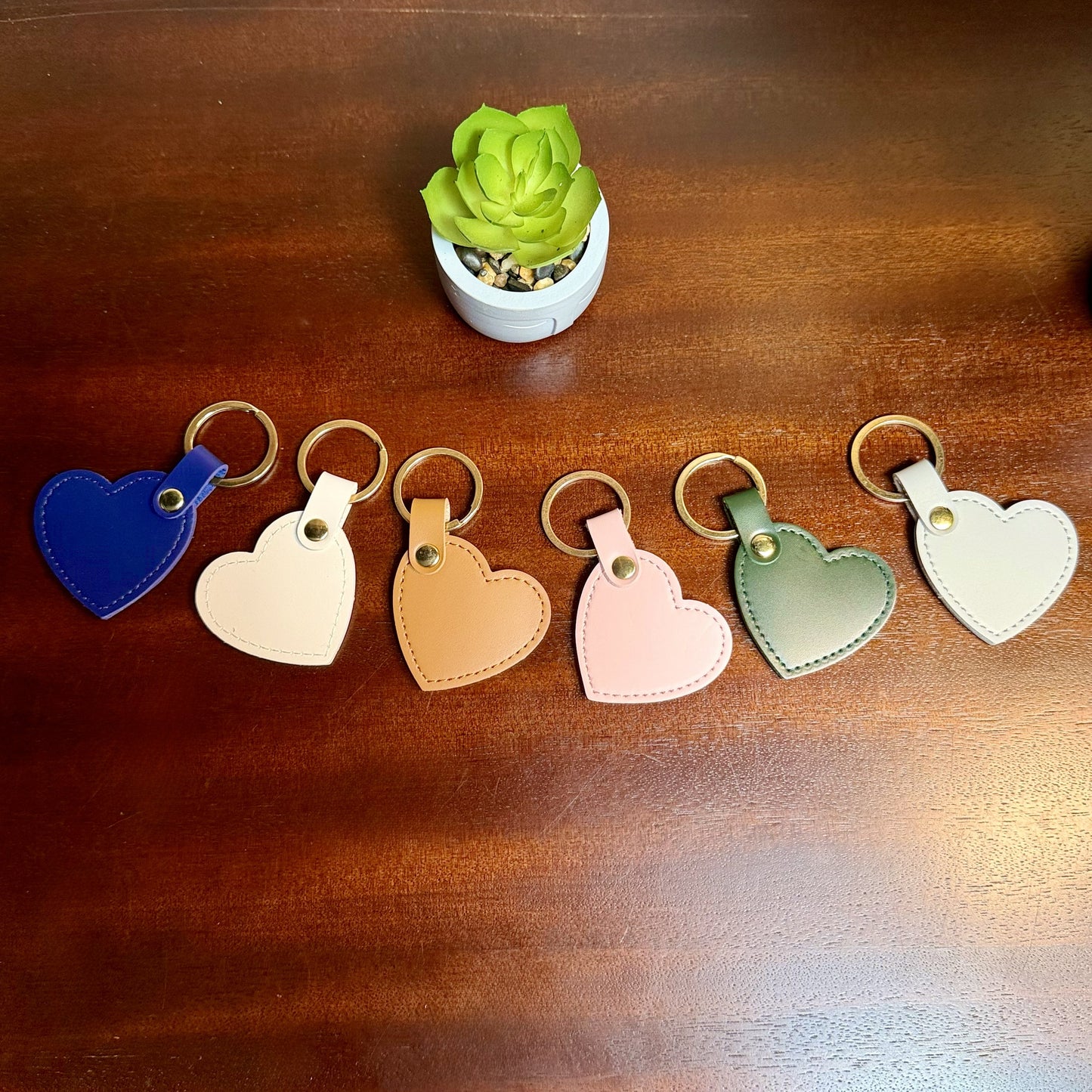 Personalized Emboss Shape PU Leather Keychain