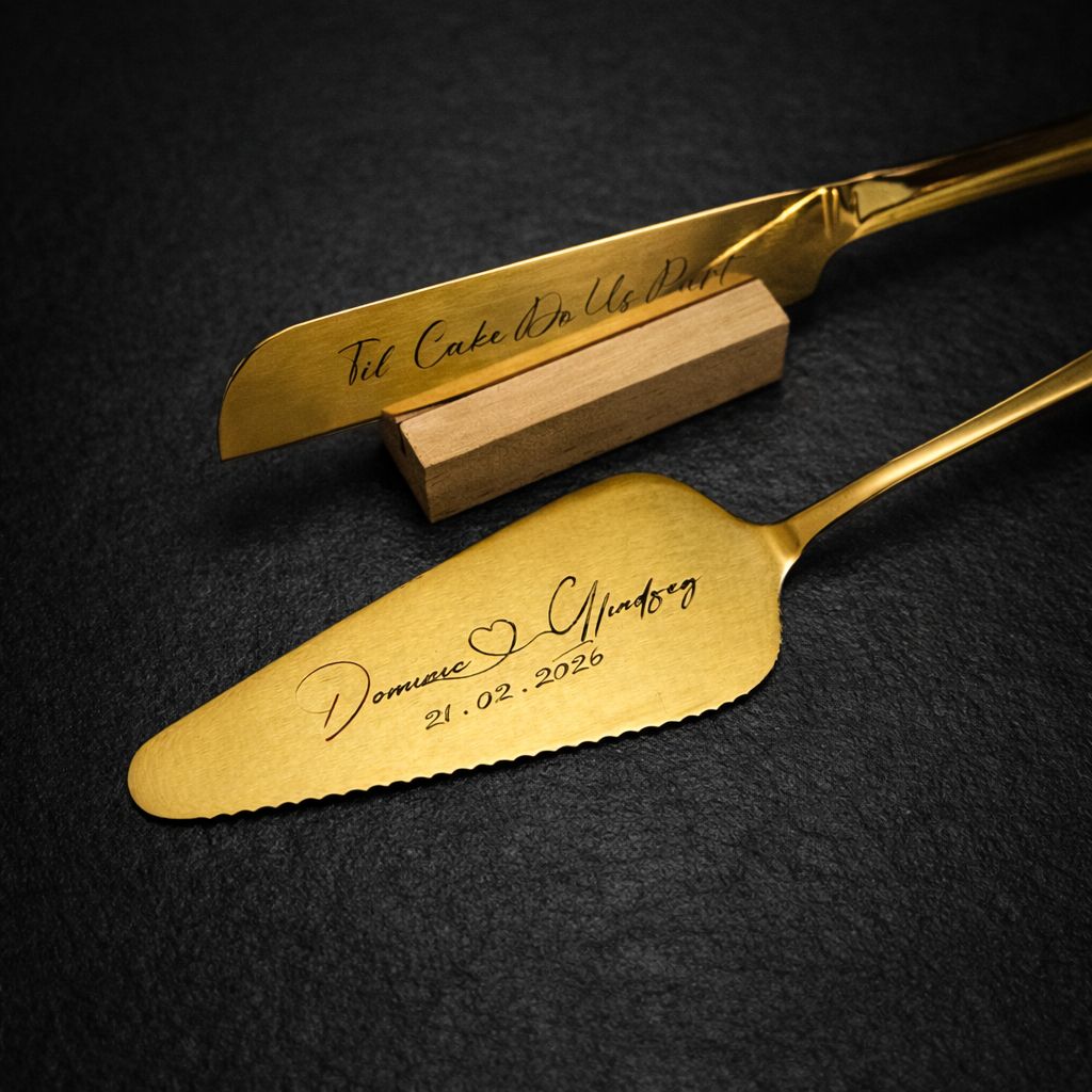 Custom engraved cake server set Canada - personalized gold & silver cake knife & server with names & date. Wedding & anniversary gift. Ships Canada & USA.